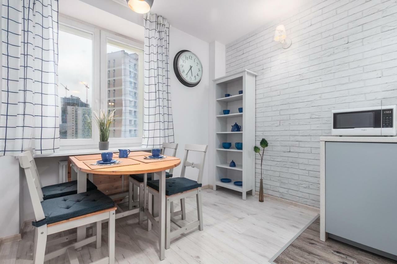 Apartments The View By Noclegi Renters ワルシャワ エクステリア 写真